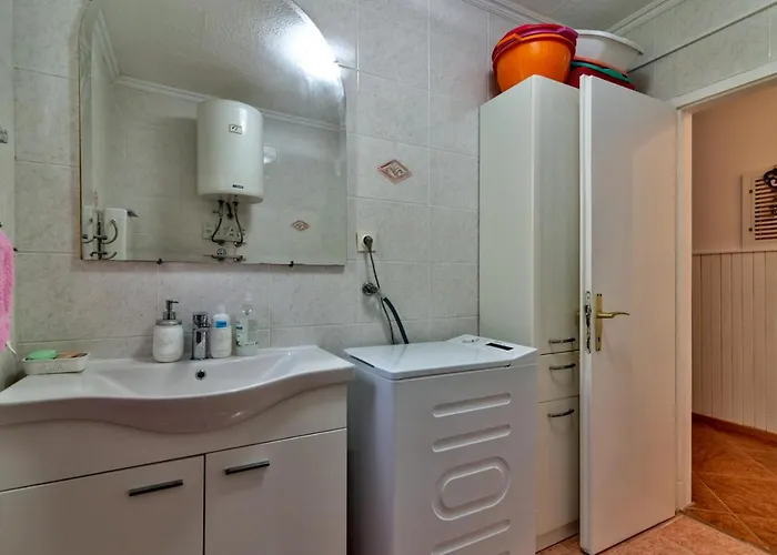 Sl Sun 6 App 2 * Selce